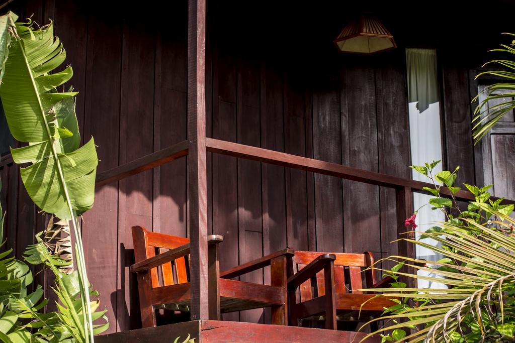 Manuel Antonio Hostel Resort Zewnętrze zdjęcie