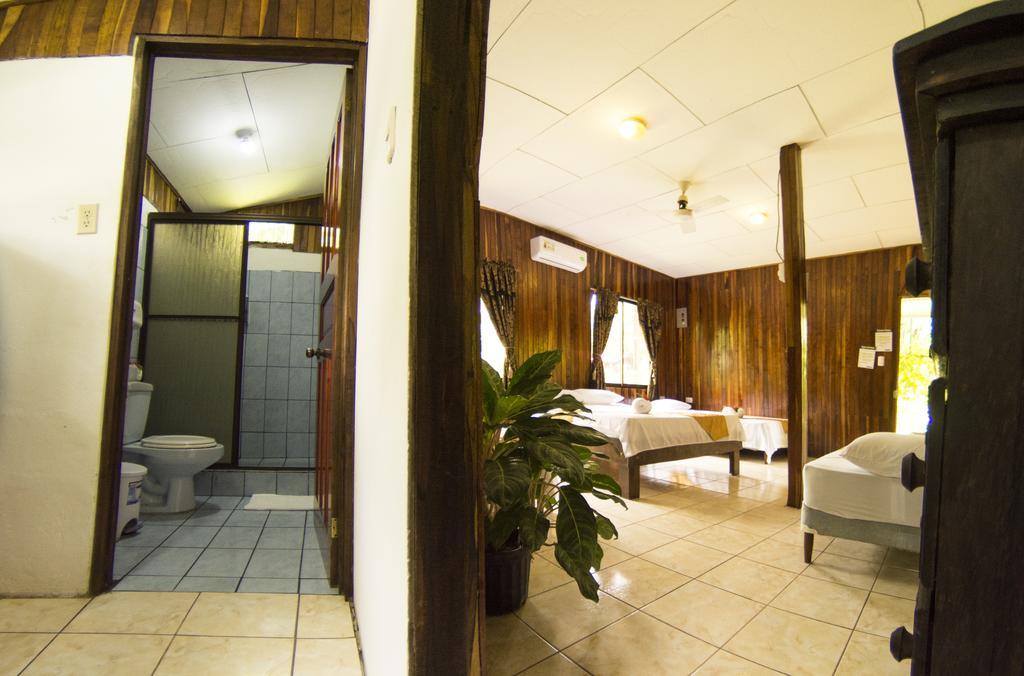 Manuel Antonio Hostel Resort Zewnętrze zdjęcie