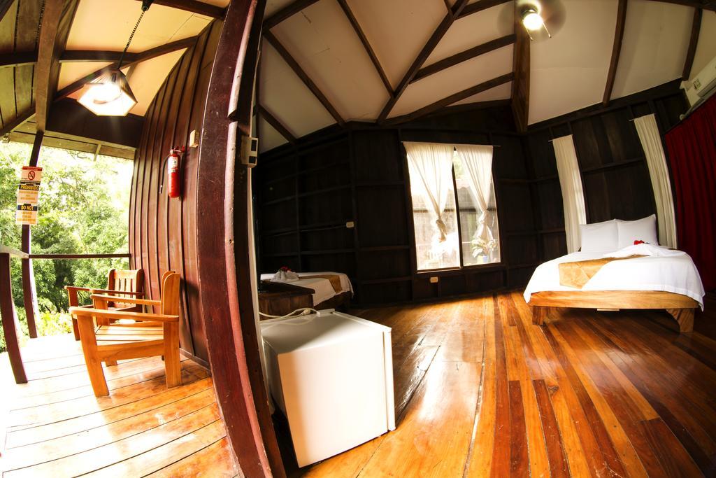 Manuel Antonio Hostel Resort Zewnętrze zdjęcie