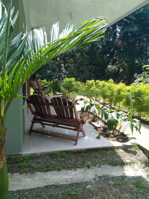 Manuel Antonio Hostel Resort Zewnętrze zdjęcie