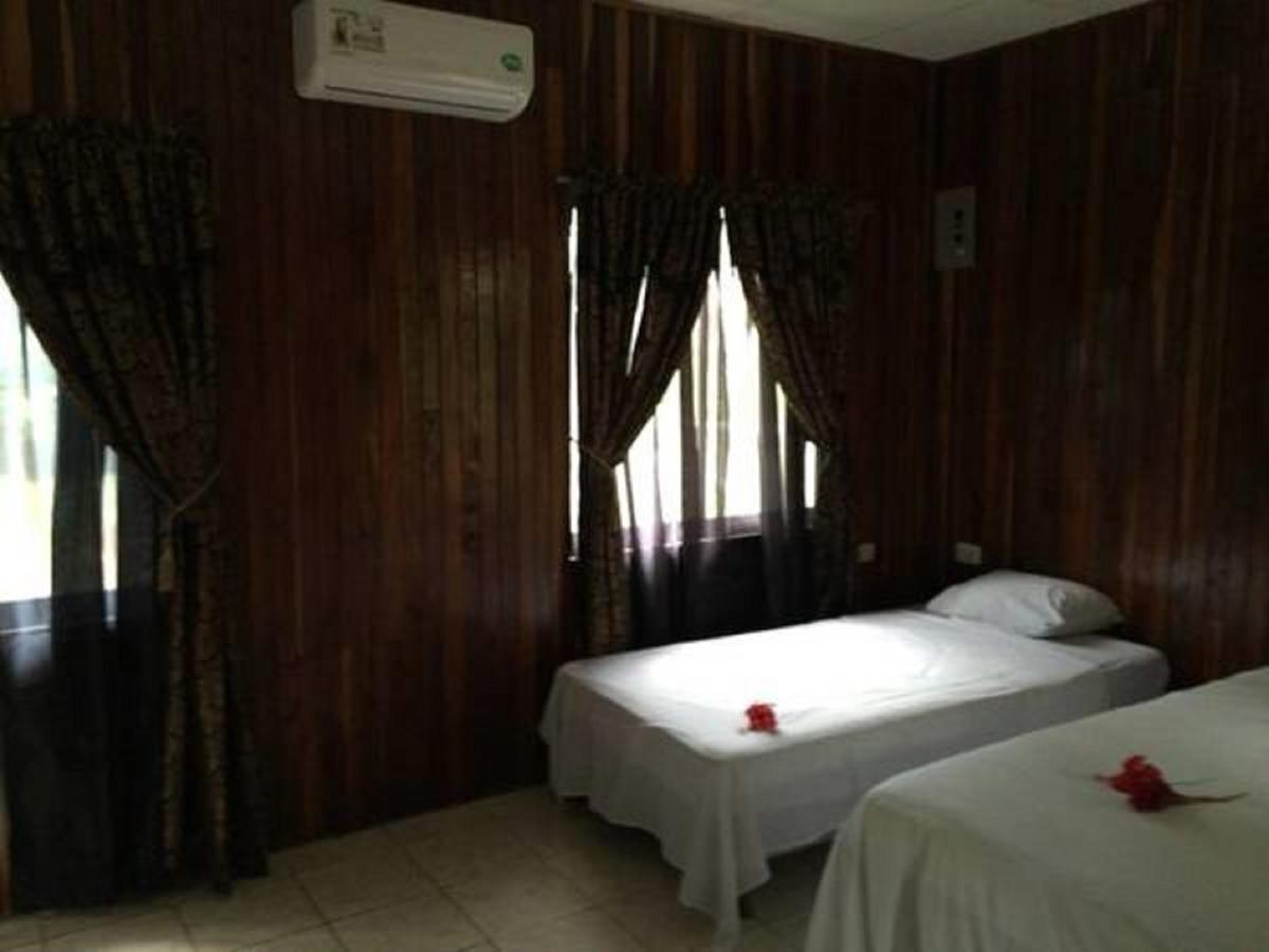 Manuel Antonio Hostel Resort Zewnętrze zdjęcie