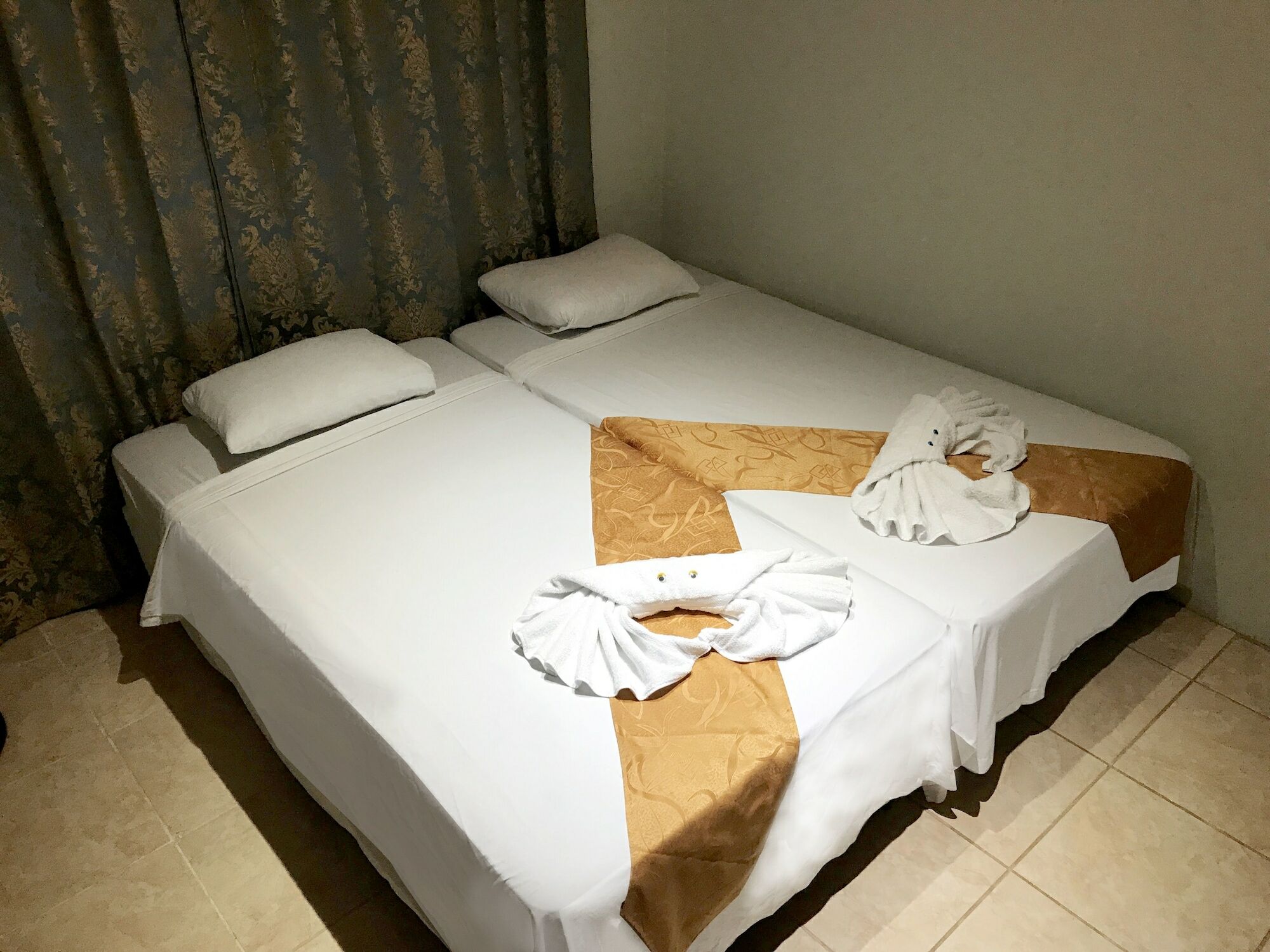 Manuel Antonio Hostel Resort Zewnętrze zdjęcie
